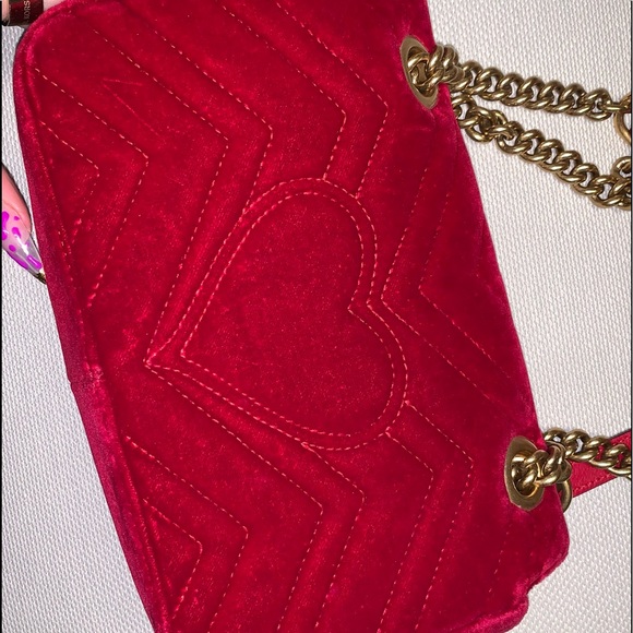 SOLD Authentic mini Gucci Marmont Red Velvet - Picture 3 of 9